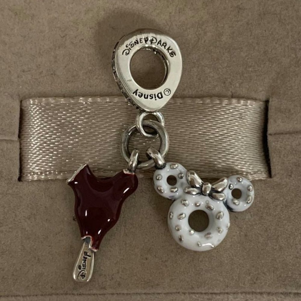 Pandora disney parks ice cream donut dangle charm